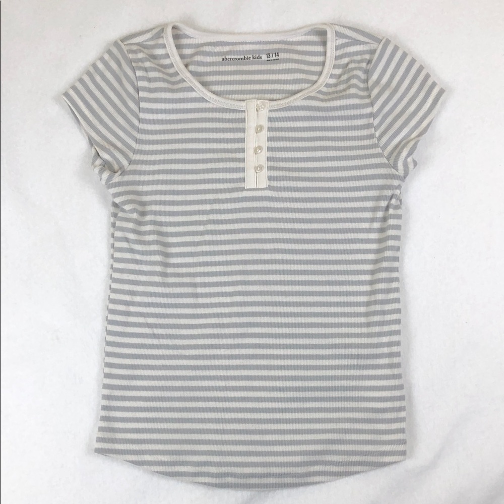 Abercrombie Kids Gray and White Striped Tee (K1)